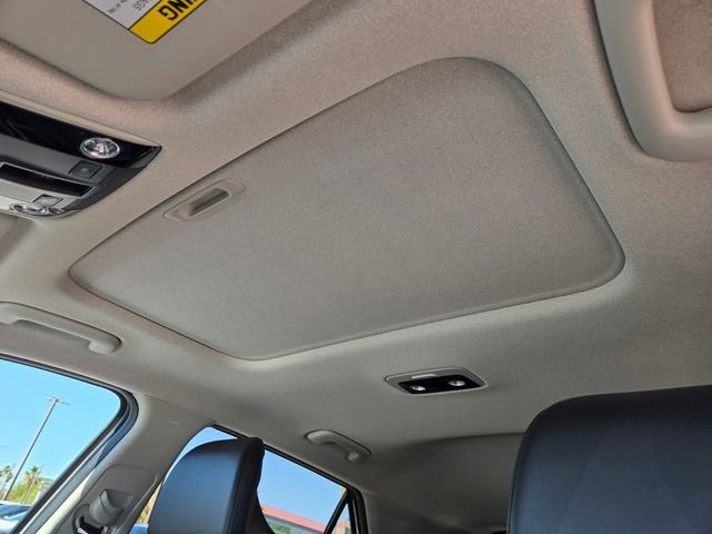 2023 Kia Niro EX Touring - Photo 11