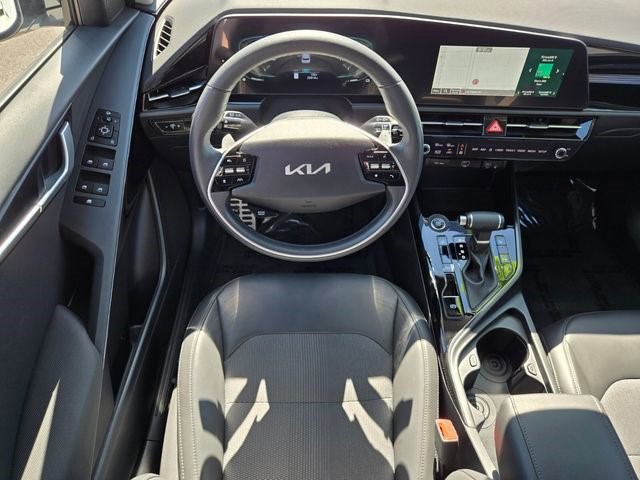 2023 Kia Niro EX Touring - Photo 14