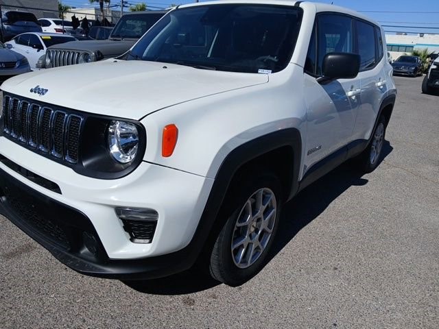 2023 Jeep Renegade Latitude 4x4's photo