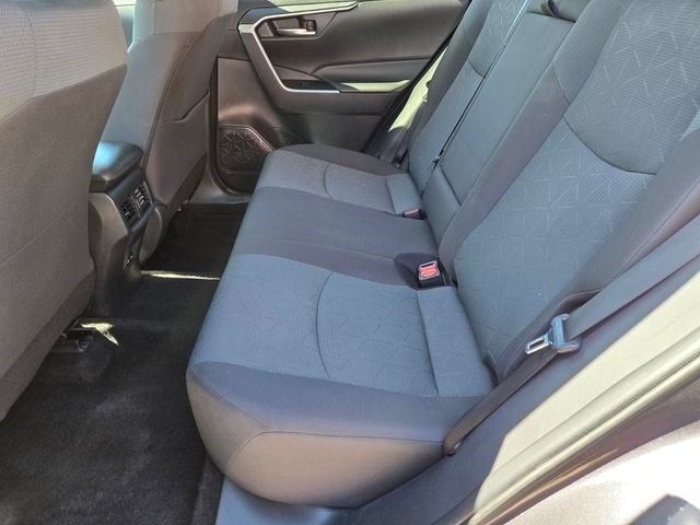 2024 Toyota RAV4 XLE - Photo 12