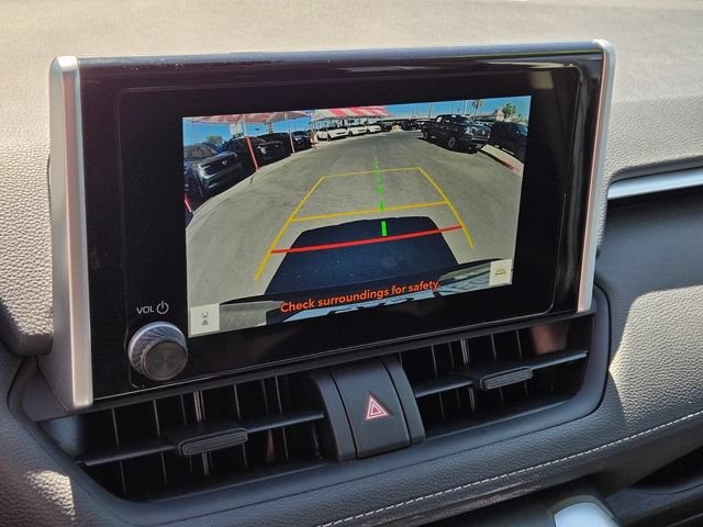 2024 Toyota RAV4 XLE - Photo 27