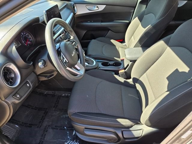 2024 Kia Forte LXS - Photo 10
