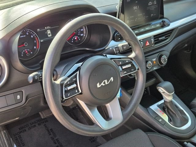 2024 Kia Forte LXS - Photo 23