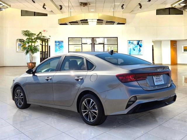 2024 Kia Forte LXS - Photo 7
