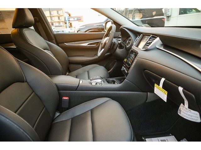 2025 INFINITI QX50 Pure - Photo 17