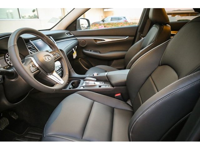 2025 INFINITI QX50 Pure - Photo 18