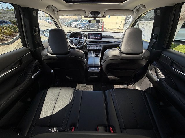 2027 INFINITI QX60 LUXE LUXE FWD Intercooled Turbo Premium Unleaded I-4 2.0 L/122 [28]