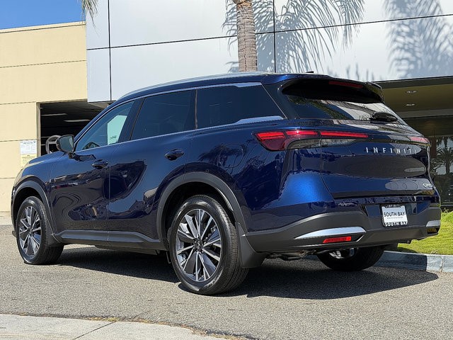 2027 INFINITI QX60 LUXE LUXE FWD Intercooled Turbo Premium Unleaded I-4 2.0 L/122 [3]