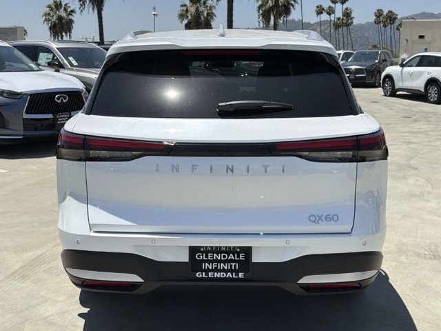 2027 Infiniti QX60 photo 5