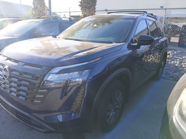 2026 Nissan Pathfinder SV 4WD's photo