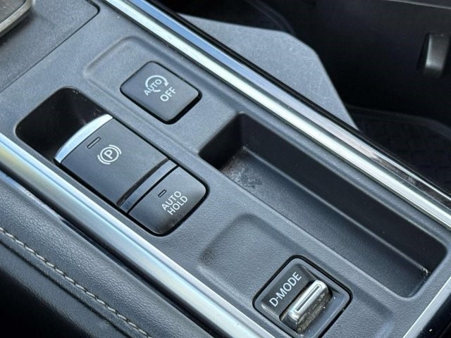 2024 Nissan Pathfinder SL - Photo 17