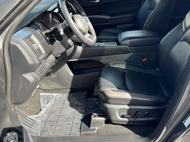 2024 Nissan Pathfinder SL - Photo 26