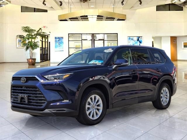 2025 Toyota Grand Highlander XLE XLE FWD Intercooled Turbo Regular Unleaded I-4 2.4 L/146 [1]
