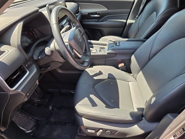 2025 Toyota Grand Highlander XLE - Photo 10
