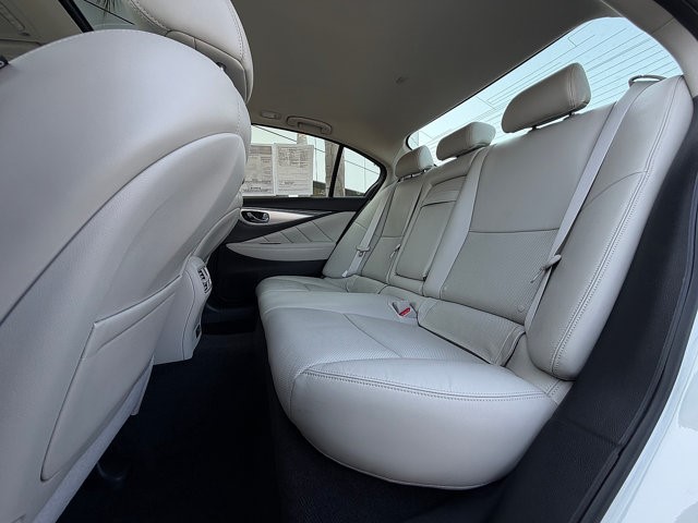 2023 INFINITI Q50 LUXE LUXE RWD Twin Turbo Premium Unleaded V-6 3.0 L/183 [18]