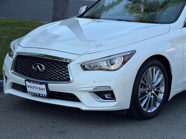2023 INFINITI Q50 LUXE LUXE RWD Twin Turbo Premium Unleaded V-6 3.0 L/183 [1]