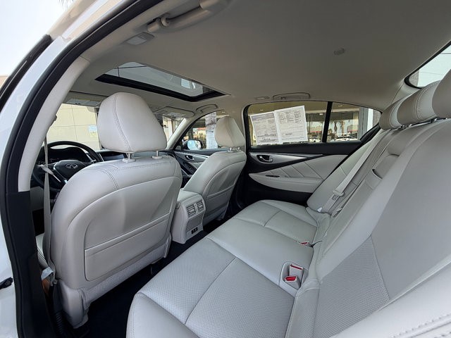 2023 INFINITI Q50 LUXE LUXE RWD Twin Turbo Premium Unleaded V-6 3.0 L/183 [21]