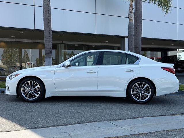 2023 INFINITI Q50 LUXE LUXE RWD Twin Turbo Premium Unleaded V-6 3.0 L/183 [2]