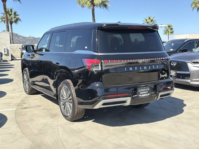 2027 Infiniti QX80 photo 3