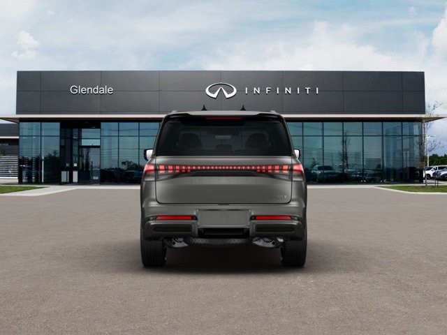 2027 Infiniti QX80 photo 3