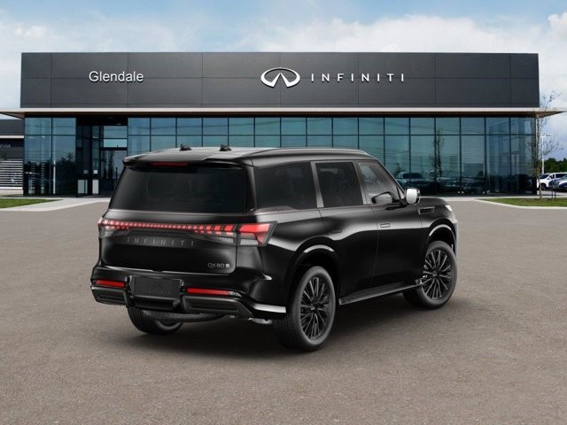 2027 Infiniti QX80 photo 5