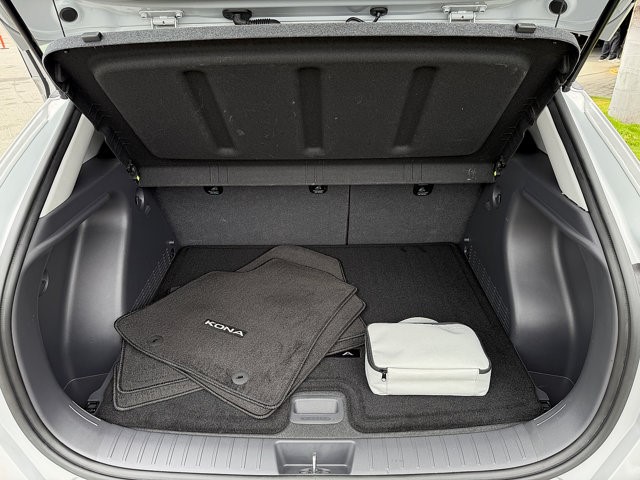 2024 Hyundai Kona Electric SEL SEL FWD Electric [22]
