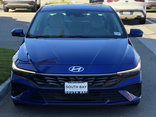 2024 Hyundai Elantra Limited Limited IVT Regular Unleaded I-4 2.0 L/122 [9]