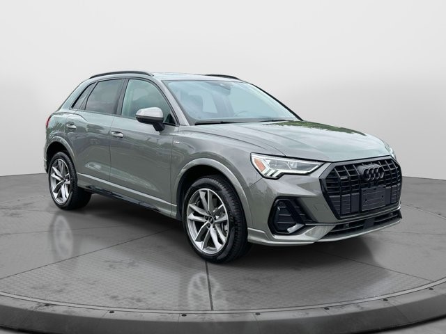 2024 Audi Q3 45 TFSI S Line Premium quattro's photo