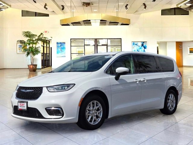 2023 Chrysler Pacifica Touring L Touring L FWD Regular Unleaded V-6 3.6 L/220 [11]