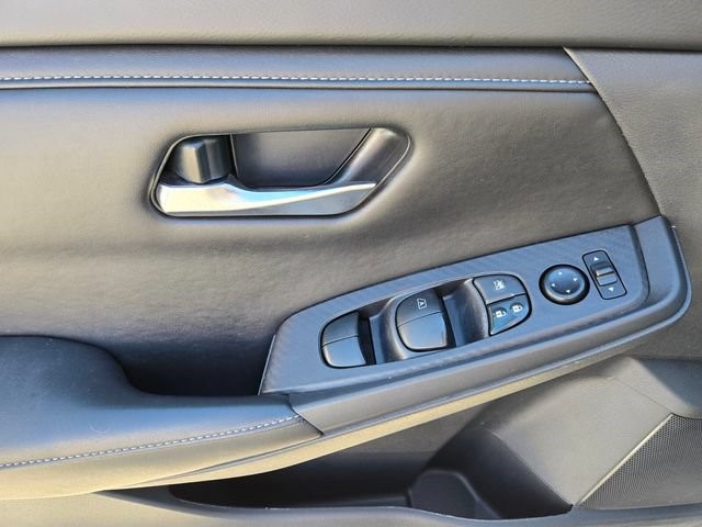 2023 Nissan Sentra SV - Photo 23