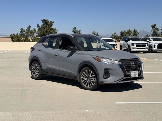 2023 Nissan Kicks SV SV FWD Regular Unleaded I-4 1.6 L/98 [15]