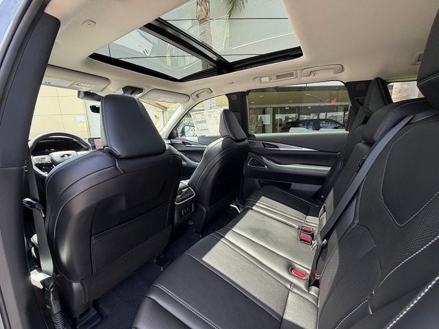 2027 INFINITI QX60 LUXE LUXE FWD Intercooled Turbo Premium Gasoline I-4 2.0 L/122 [21]