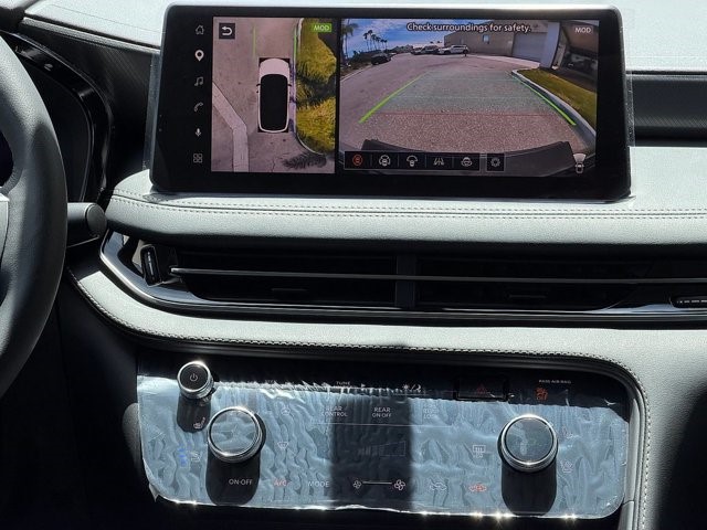 2027 INFINITI QX60 LUXE LUXE FWD Intercooled Turbo Premium Gasoline I-4 2.0 L/122 [34]