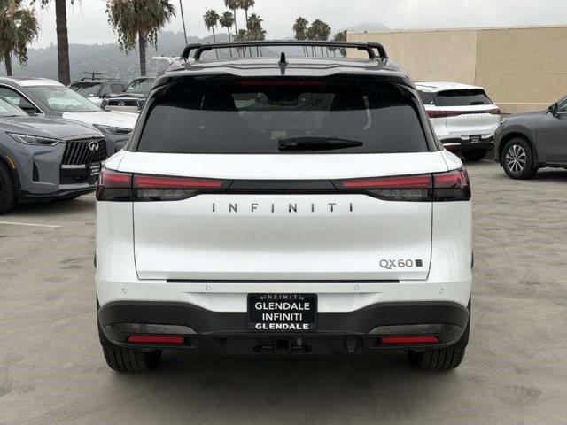 2027 Infiniti QX60 photo 5