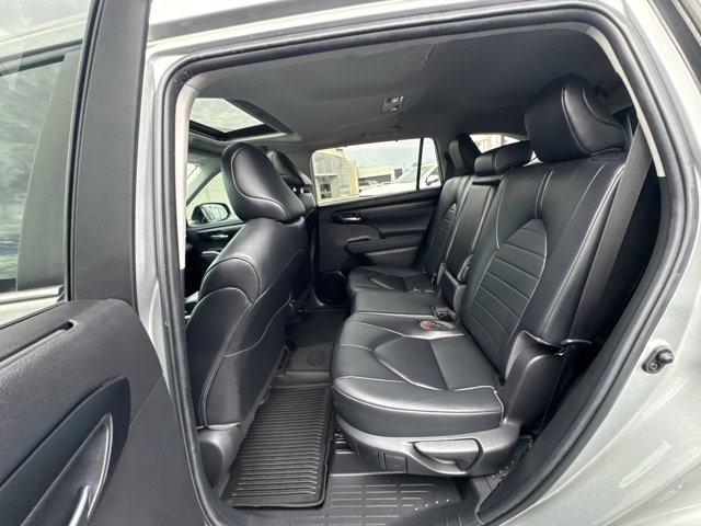 2023 Toyota Highlander XLE - Photo 26