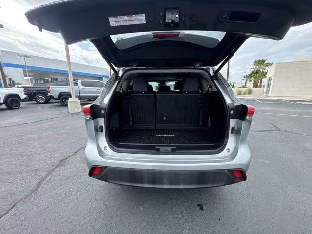 2023 Toyota Highlander XLE - Photo 27