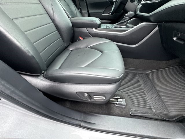 2023 Toyota Highlander XLE - Photo 29