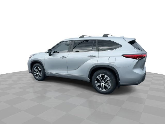 2023 Toyota Highlander XLE - Photo 6