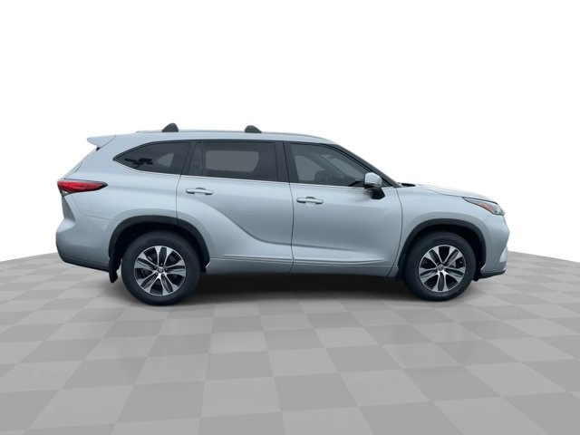 2023 Toyota Highlander XLE - Photo 9