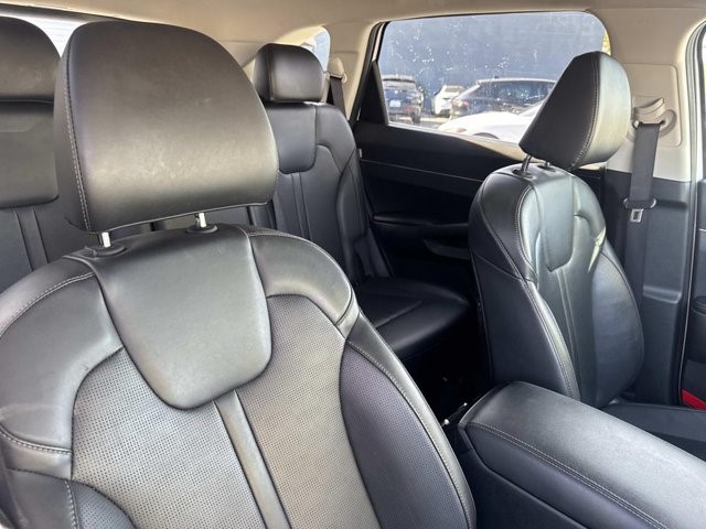 2024 Kia Sorento S - Photo 29