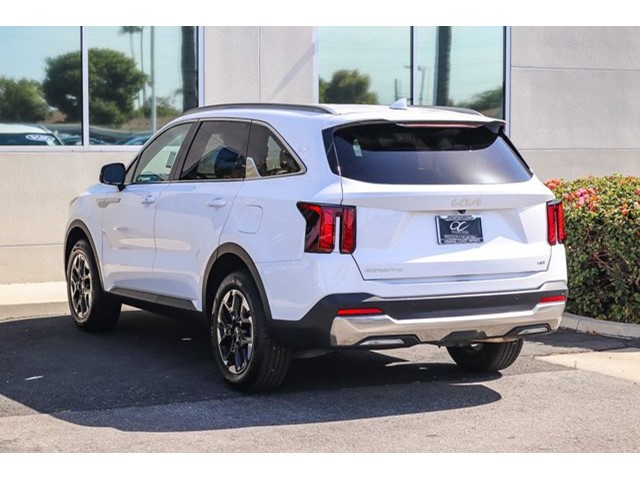 2024 Kia Sorento S - Photo 6