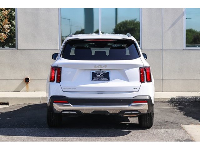 2024 Kia Sorento S - Photo 7