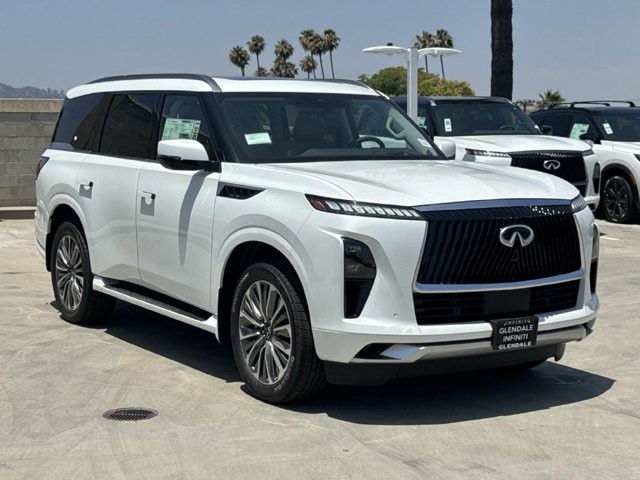 2026 Infiniti QX80 photo 2