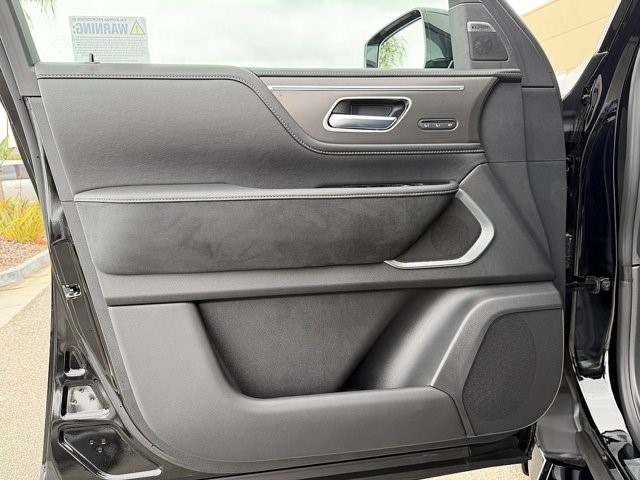 2027 INFINITI QX80 LUXE LUXE AWD Twin Turbo Premium Gasoline V-6 3.5 L/213 [11]