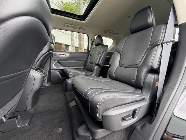 2027 INFINITI QX80 LUXE LUXE AWD Twin Turbo Premium Gasoline V-6 3.5 L/213 [18]