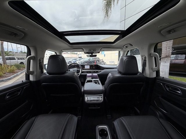 2027 INFINITI QX80 LUXE LUXE AWD Twin Turbo Premium Gasoline V-6 3.5 L/213 [27]