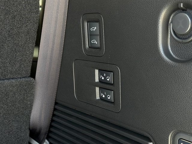 2027 INFINITI QX80 LUXE LUXE AWD Twin Turbo Premium Gasoline V-6 3.5 L/213 [25]
