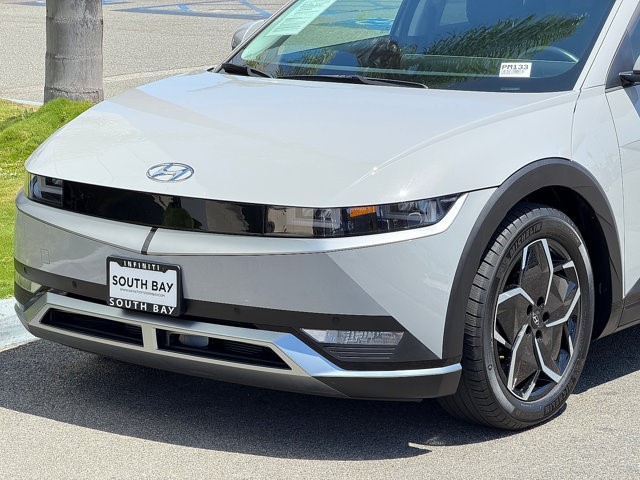 2024 Hyundai IONIQ 5 SEL SEL RWD Electric [1]