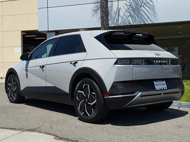 2024 Hyundai IONIQ 5 SEL SEL RWD Electric [3]