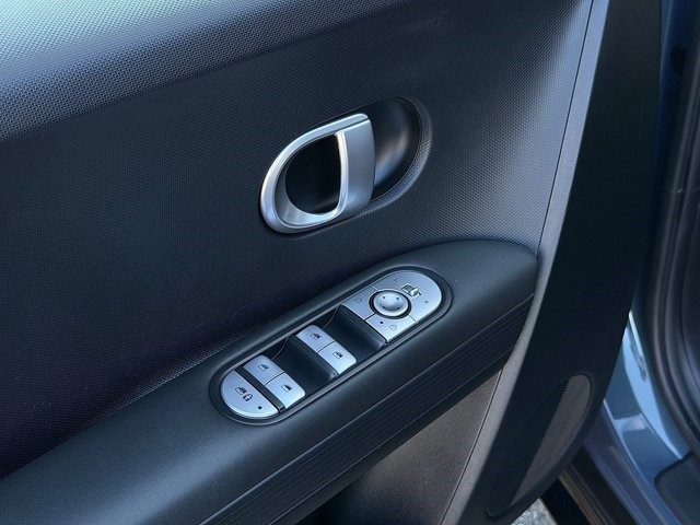 2024 Hyundai IONIQ 5 SEL SEL RWD Electric [12]
